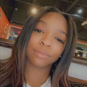 Meet your Posher, Jaida